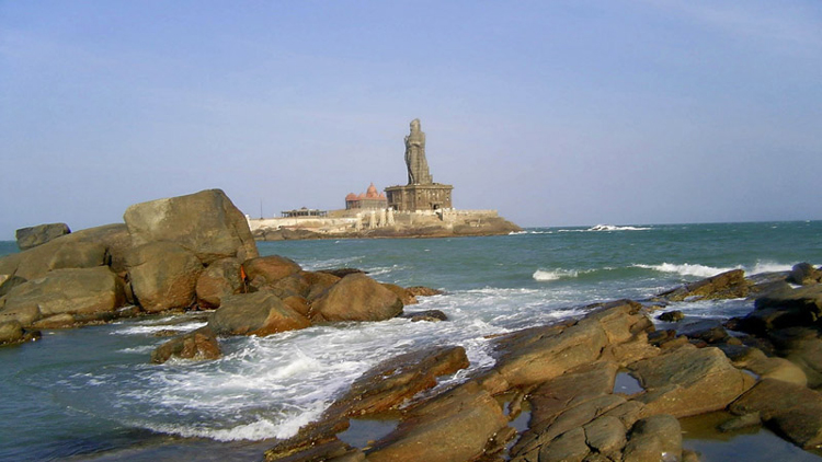 Kanyakumari, Tamil Nadu – The southernmost tip of India, famous for the Kanya Kumari Amman Temple & Vivekananda Rock Memorial – Tripsaround.in